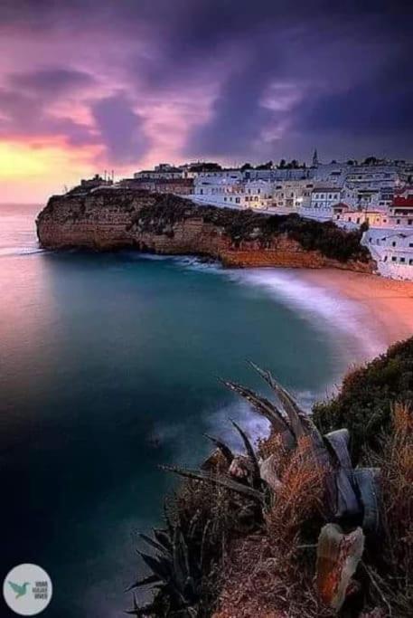 Apartamento Encantador A 100M Da Praia Carvoeiro  Exterior photo